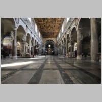Basilica di Santa Maria in Aracoeli di Roma, photo Vlad Lesnov, Wikipedia.jpg